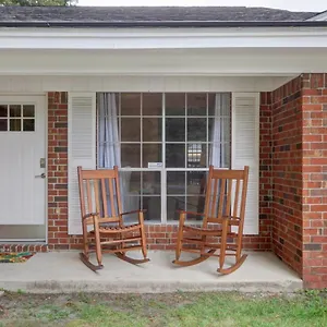 Pooler Travelers Retreat Iii - Entire House - Holiday home